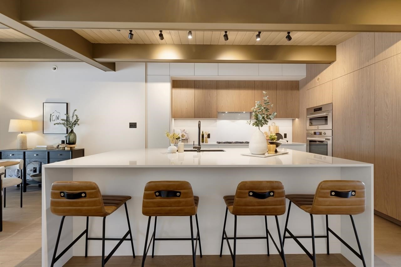 1008 W. 17th Street